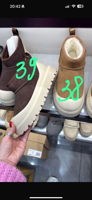 Продам новые угги 38 и 39 размер