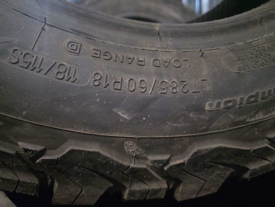 285/60/18 АТ комплект грязь