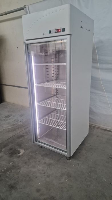Плюсова хладилна витрина Alpfrigo