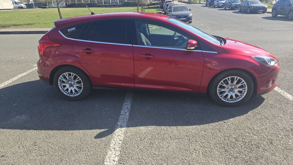 FORD Focus 2011 — imagine 4