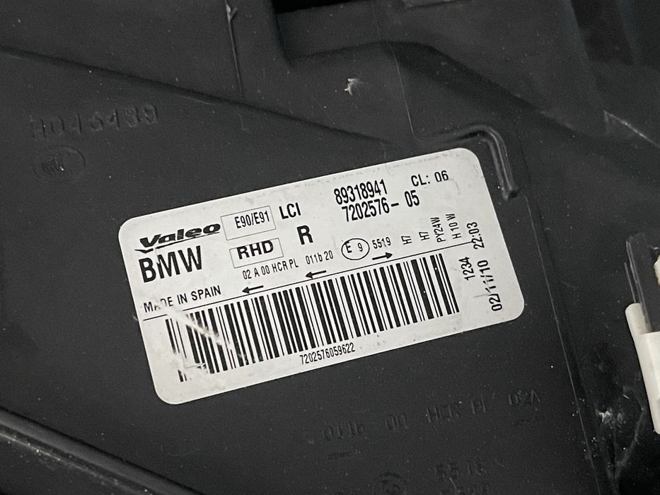 Faruri stanga dreapta Bmw seria 3 E90 E91 Facelift 2009-2012