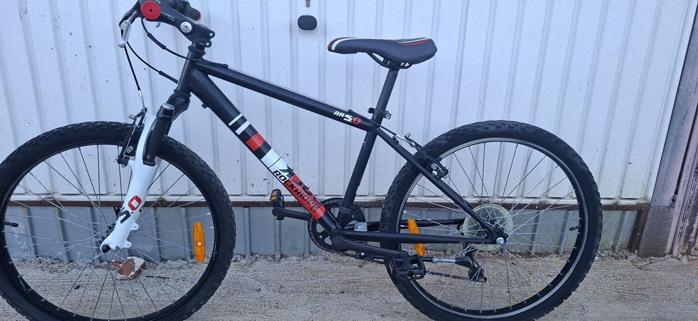 Bicicleta Rockrider 24", pentru copii 8-12 ani.Pret fix.