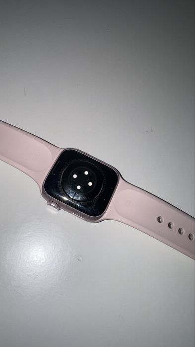 Продам часы эпл вотч