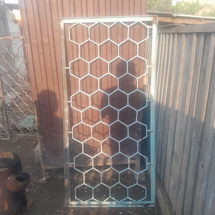 Темір есік торкөз