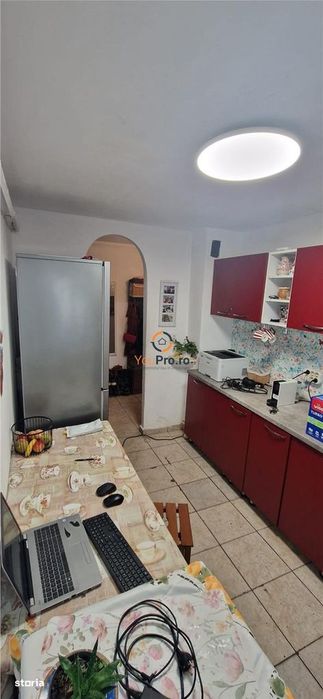Apartament cu centrala decomandat parter zona Soarelui