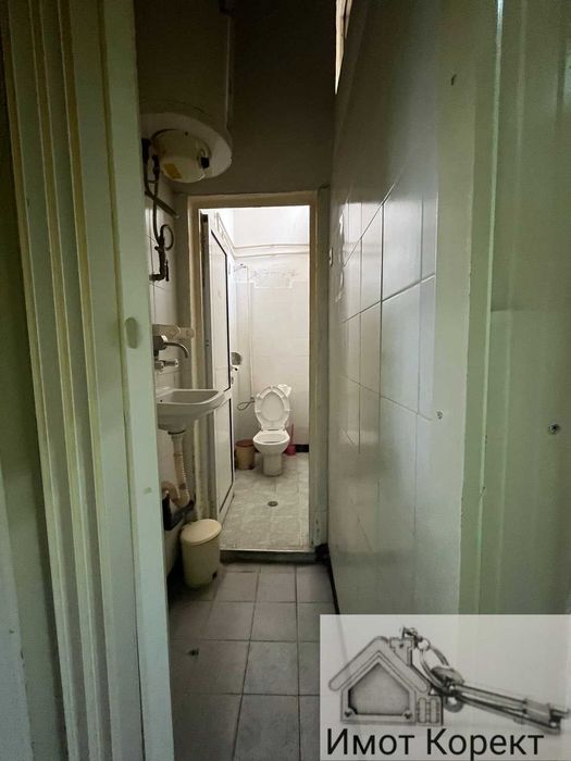 Продава се Промишлена сграда в Асеновград - 302 кв.м за 1656 €/кв.м - Снимка #11