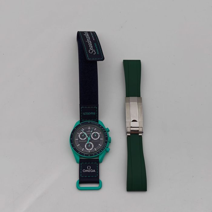 Swatch Omega Speedmaster MISSION ON EARTH