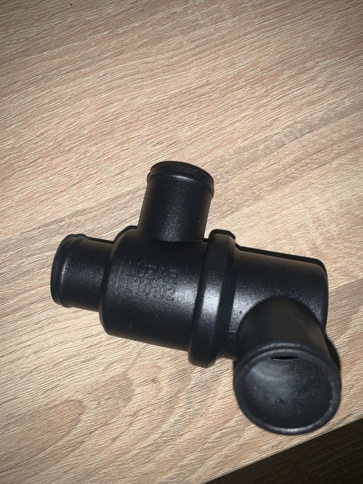 Термостат,ступ подшипники,щетки на генератор