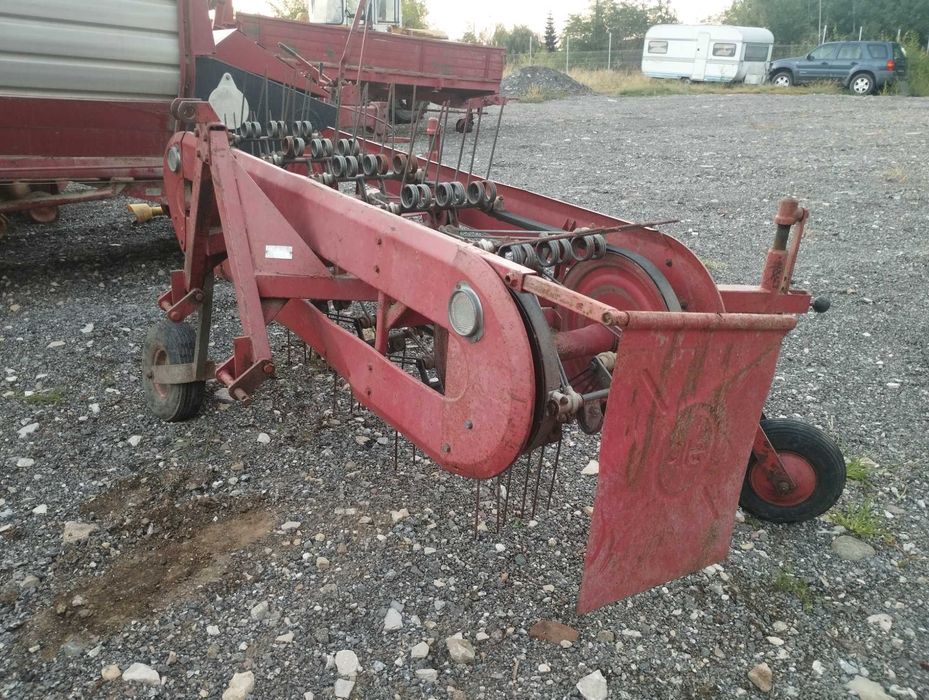 Сеносъбирач СИП-220м.