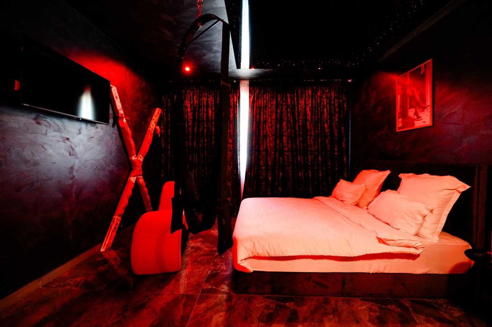 Romantic Studio