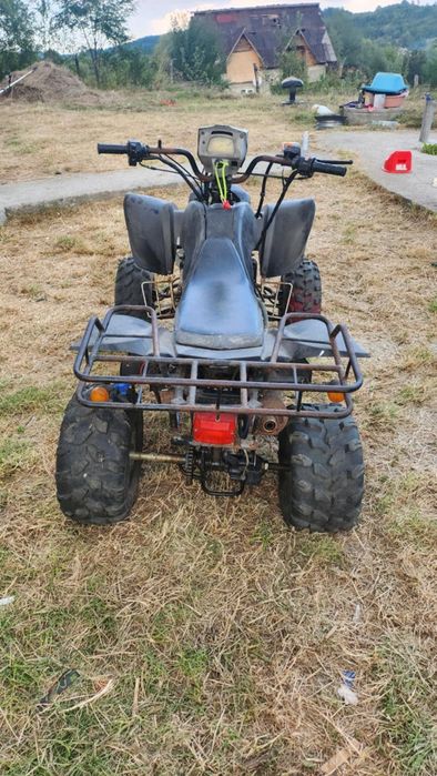 Vand atv 250c trage foarte tare.