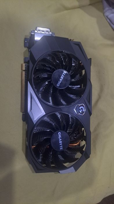 Продам видеокарту Gtx950