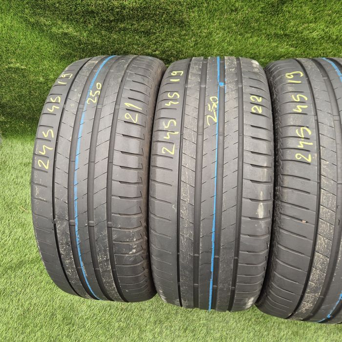 245 45 19 Bridgestone