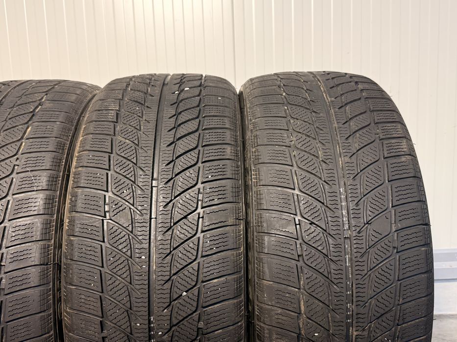 235/45/19 зимни гуми GOODRIDE SW608