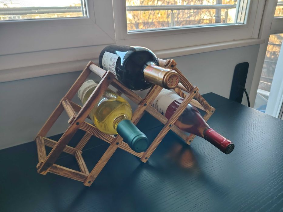 Дървена поставка за вино