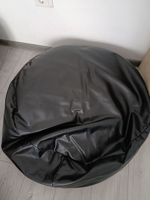 Fotoliu puf negru