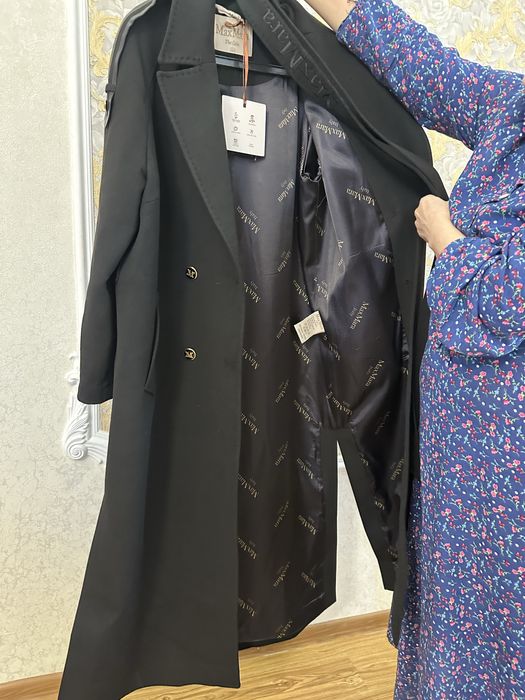 Продам пальто Maxmara