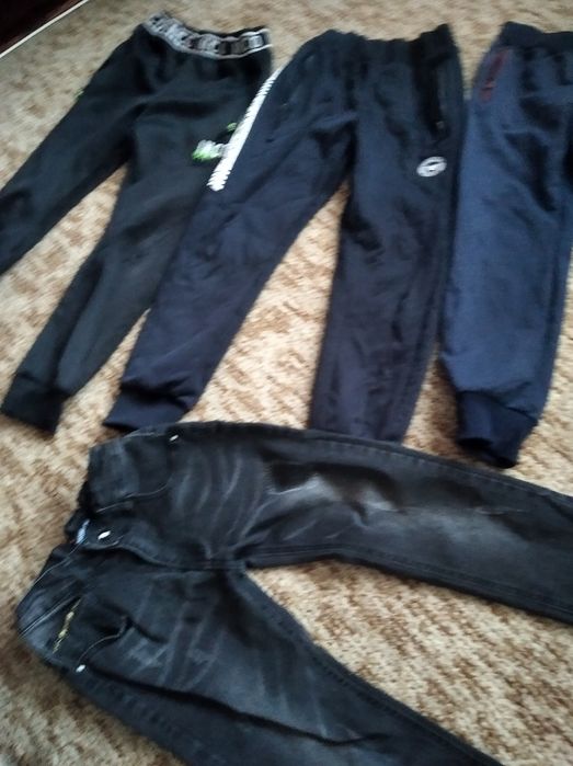 Долнища на анцунг н.134-140само за 7лв.всичко