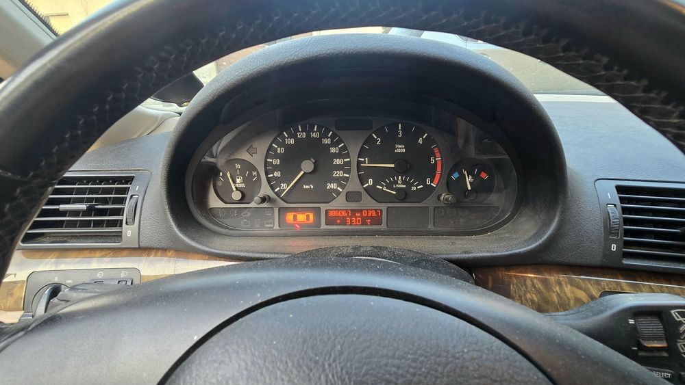 Vând BMW Seria 3