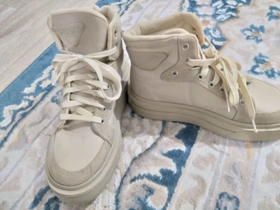 Продам осенние ботинки