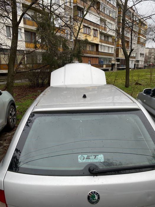 Шкода Фабия бензин 1.4 бензин