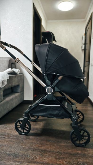 Детская коляска прогулочная Kidilo D900