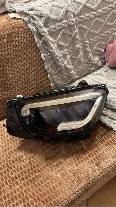 Far stanga Mercedes Glc