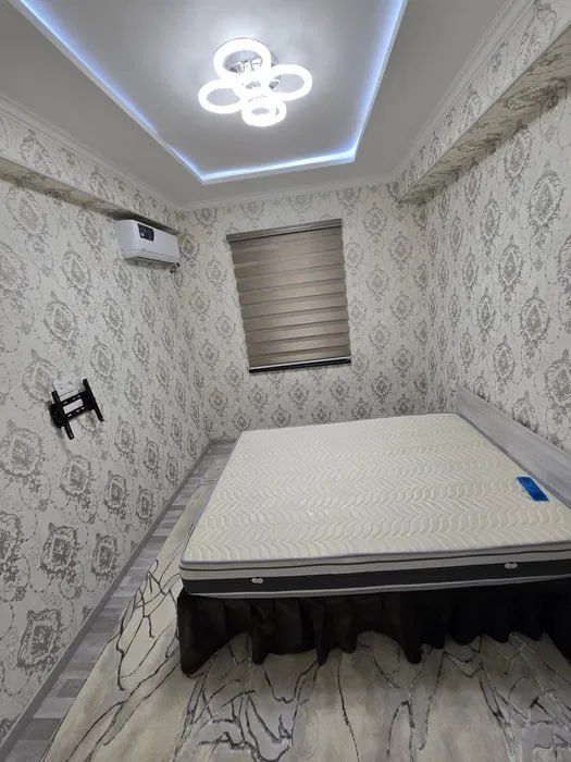 Продаю 1 комнатную квартиру Янгихает метро Узгариш