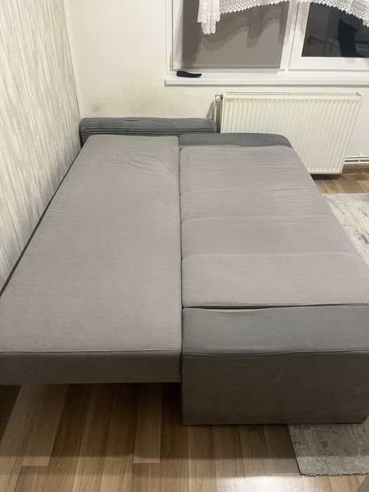 Vand canapea extensibila culoare gri cu lada de depozitare 140/200