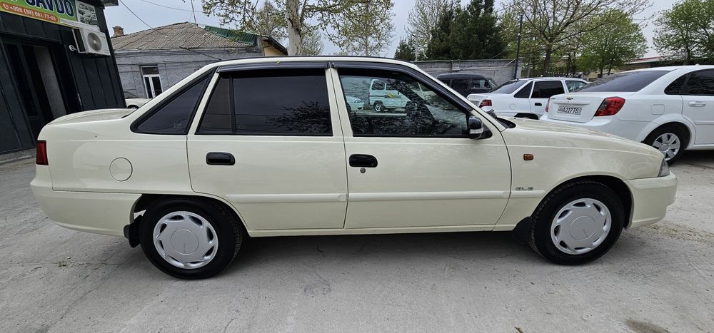 Нексия 2 2015 йил сотилади срочна