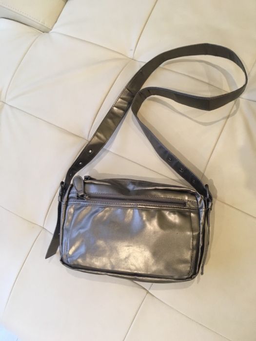 Малка чанта с цип