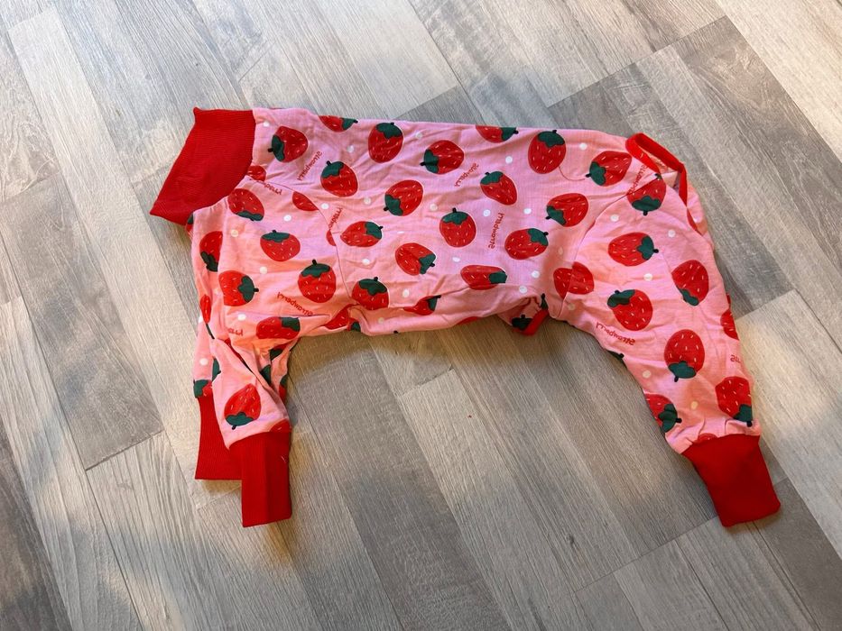 Дрехи за куче дрешки