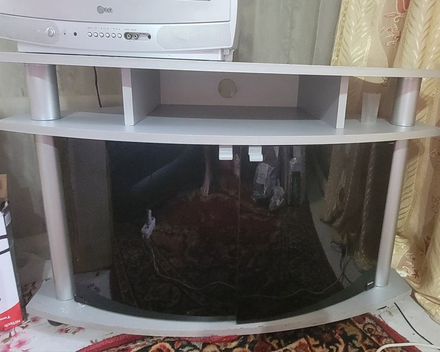 Продам Холодильник Тумба под телевизор Камод