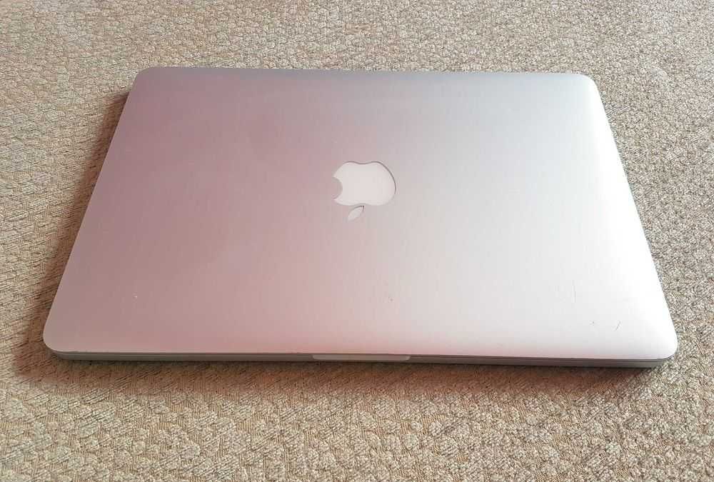 Macbook Pro Retina 13" 2014, i5, 8 GB, SSD 512 GB, stare foarte buna
