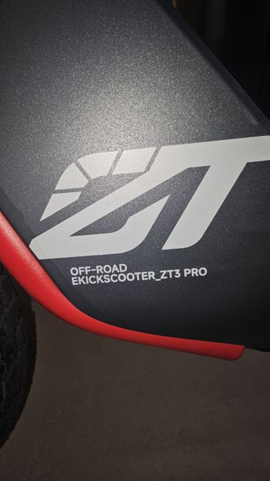 Trotinetă Road  EKICKSCooter ZT3 PRO