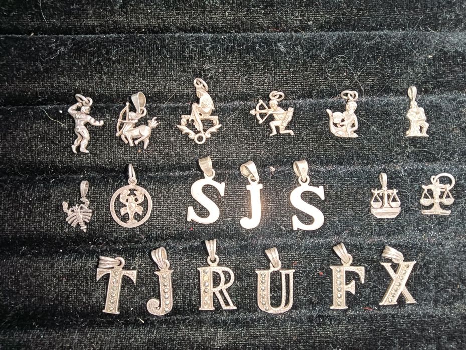 Кулоны, винтажное серебро.