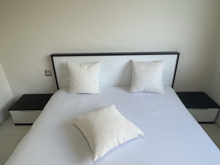 Спален комплект за матрак 160/200 , бяло и черно