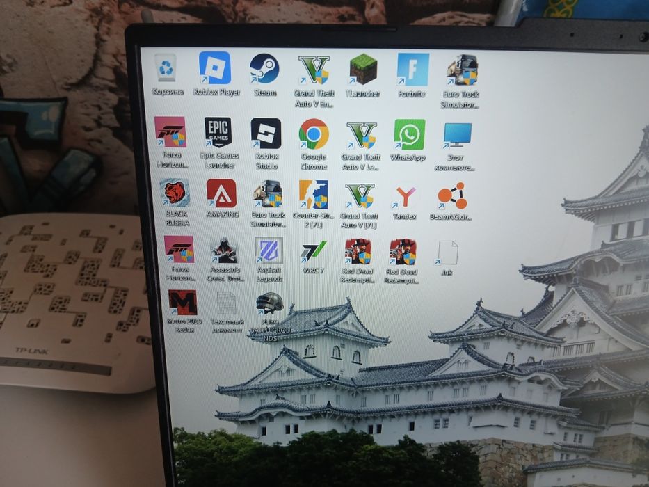 Ноутбук Asus F16
