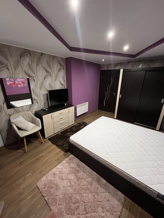 Продава се Четиристаен апартамент в Дупница - 100 кв.м за 1100 €/кв.м - Снимка #2