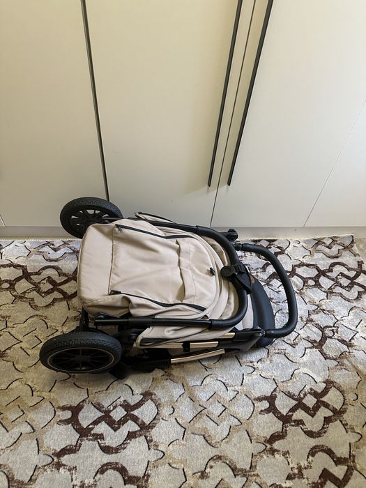 Коляска детская прогулочная