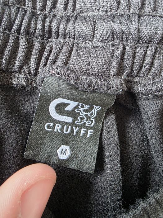Суичер и панталон cruiff
