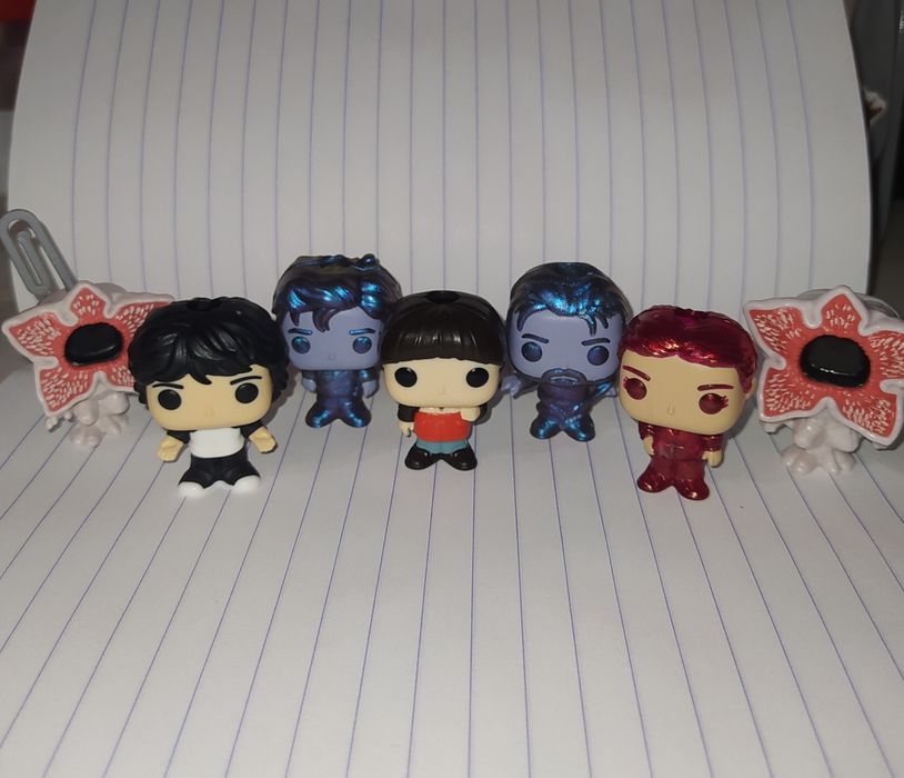 Фигурки Kinder Joy Stranger things