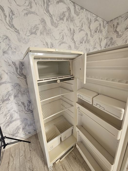 Продам холодильник б/у