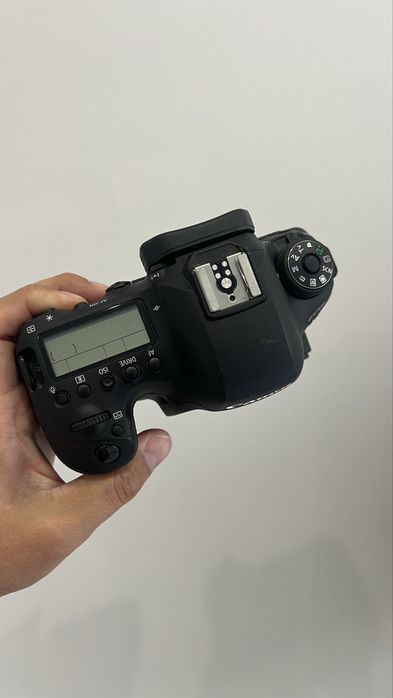 Canon 6d mark2 body