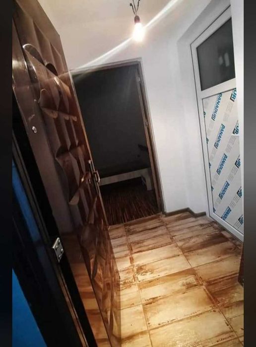De închiriat garsoniera confort 1