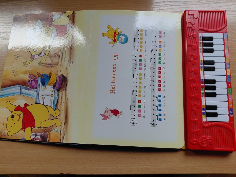 Лот - 2 музикални книги