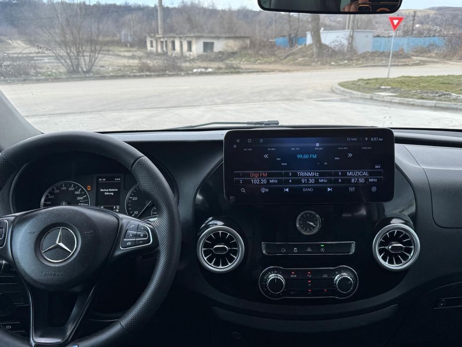Mercedes Benz Vito 9 locuri