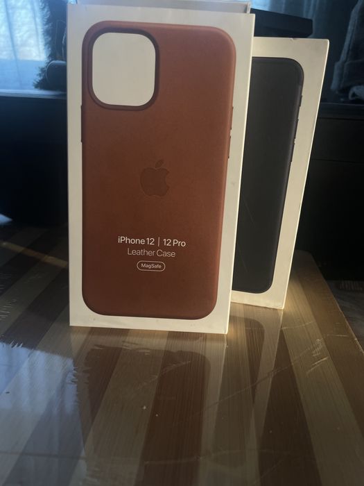 Husă Iphone 12 (originală) (de piele)