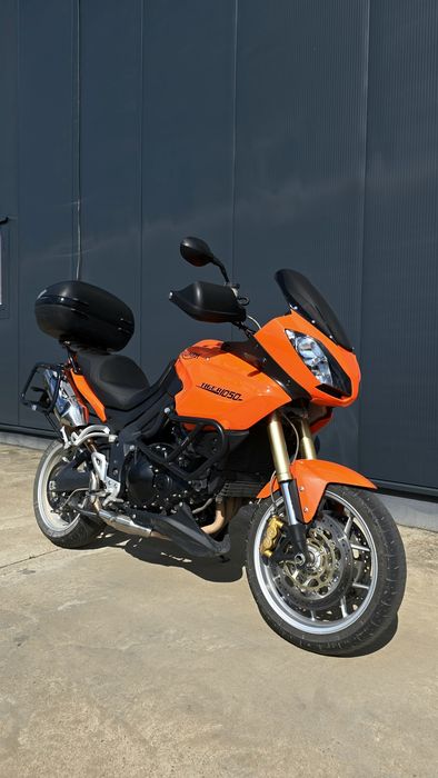 Triumph tiger 1050