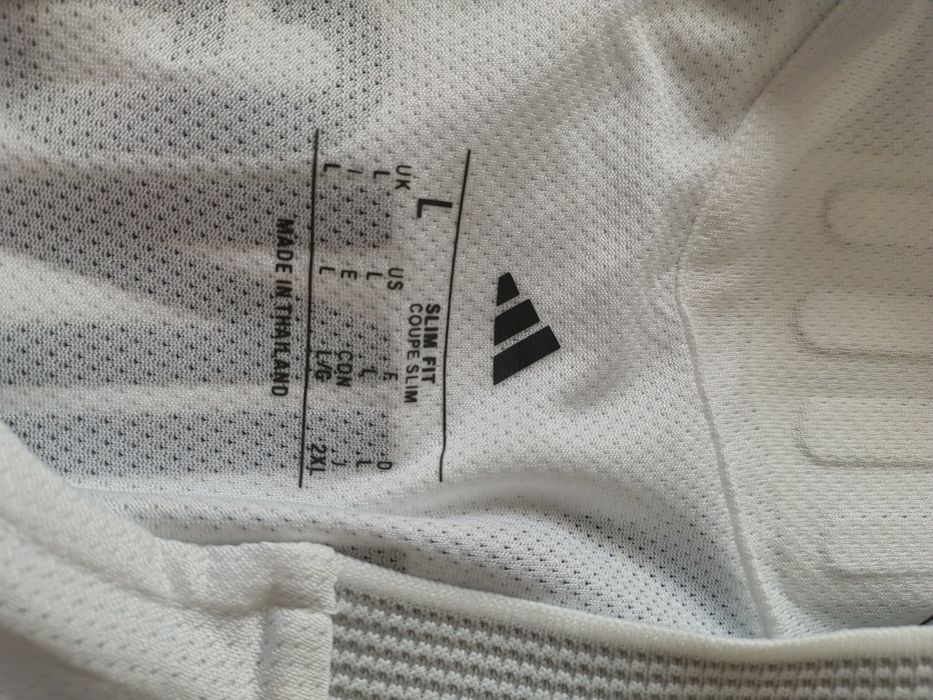 Tricou de fotbal cu Real Madrid original